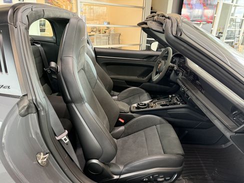 Used 2026 Porsche 911 Targa 4 GTS image 33