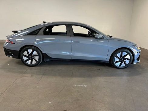 Used 2023 Hyundai Ioniq 6 SEL RWD image 2