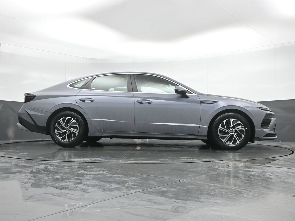 New 2026 Hyundai Sonata Blue FWD image 45