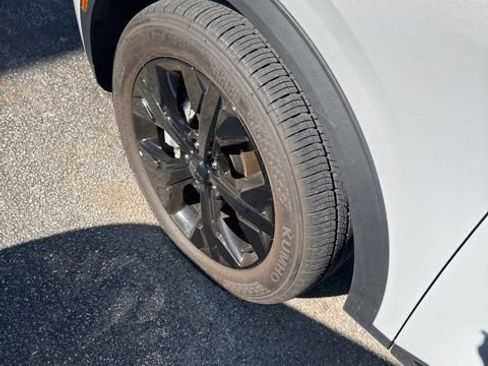 Certified 2025 Kia Sportage X-Line AWD/4WD image 5