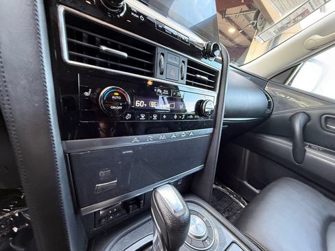 Used 2022 Nissan Armada SV w/ SV Appearance Package RWD image 22