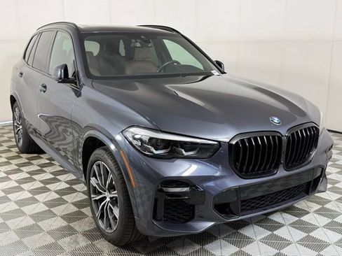 Used 2022 BMW X5 sDrive40i w/ M Sport Package RWD image 7
