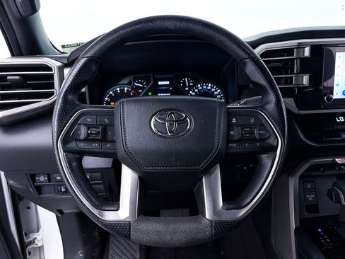 Used 2025 Toyota Tundra SR5 AWD/4WD image 27