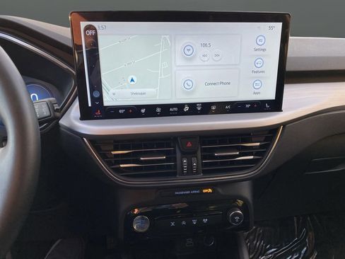 Certified 2025 Ford Escape Platinum image 9