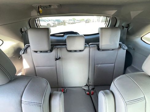 Used 2016 Toyota Highlander XLE FWD image 24