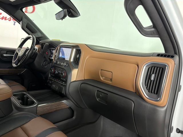 Used 2020 Chevrolet Silverado 1500 High Country w/ Technology Package AWD/4WD image 36