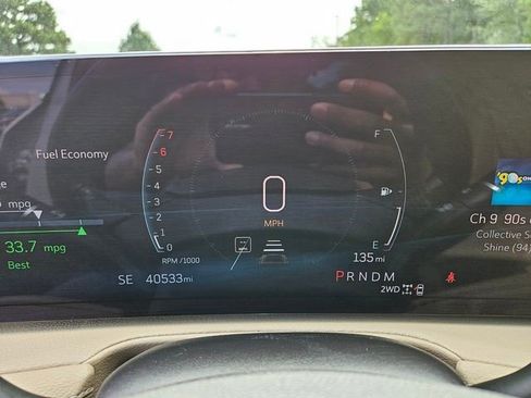 Certified 2025 Cadillac XT4 Premium Luxury image 30