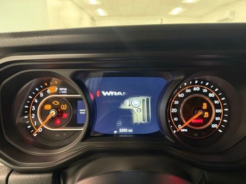 Used 2025 Jeep Wrangler Unlimited Sport AWD/4WD image 15