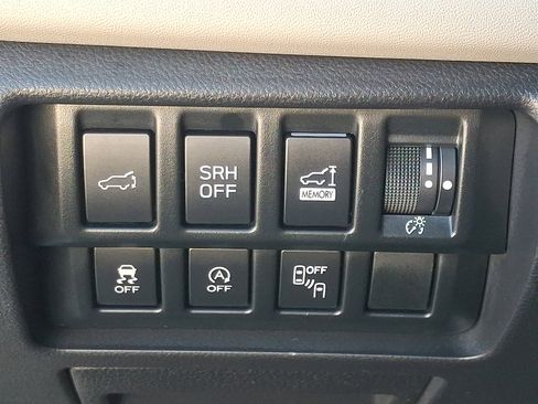 Certified 2023 Subaru Forester Limited image 27