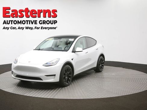 Used 2020 Tesla Model Y Long Range image 51