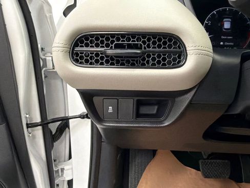 New 2026 Honda HR-V LX image 30