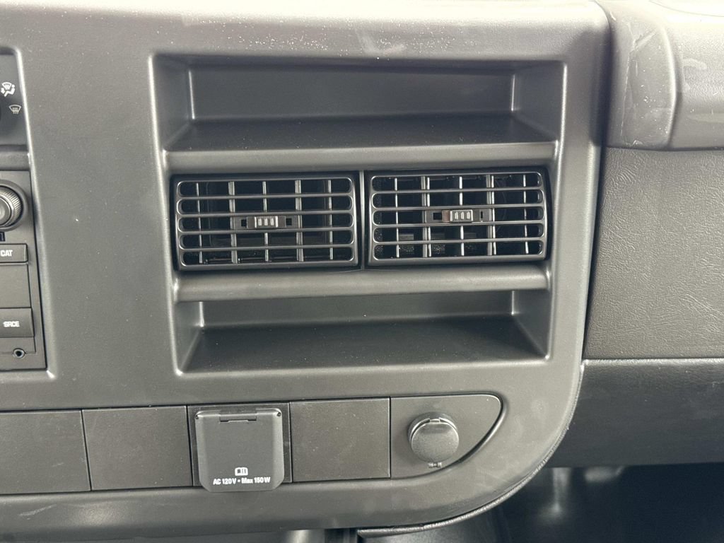 New 2026 Chevrolet Express 2500 w/ Driver Convenience Package RWD image 4