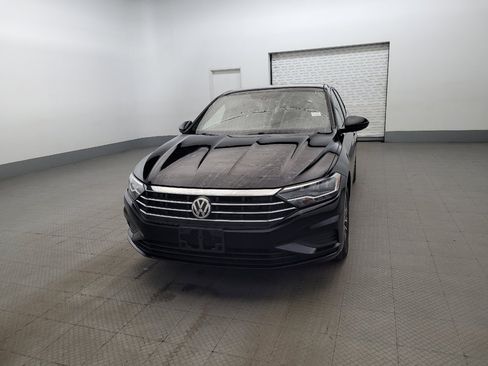Used 2019 Volkswagen Jetta SE w/ Cold Weather Package FWD image 15