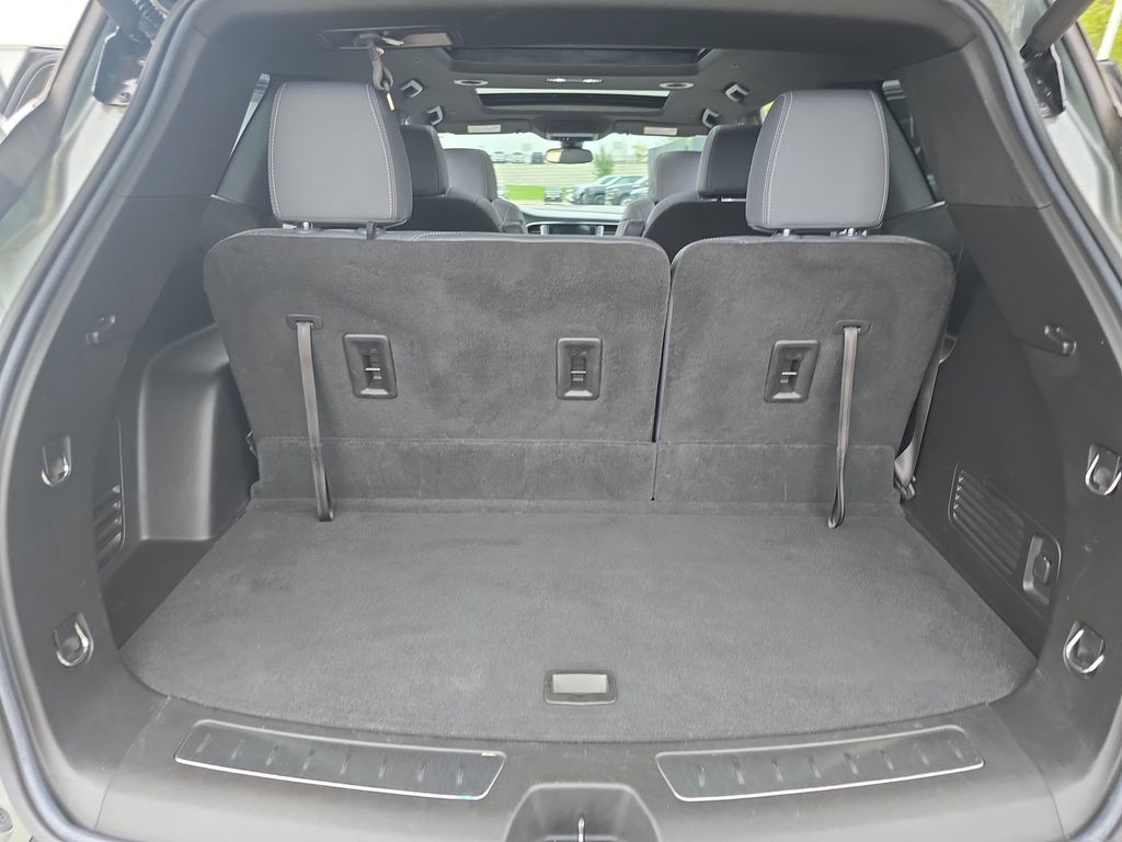 Certified 2023 Buick Enclave Essence w/ Experience Buick Package AWD/4WD image 13