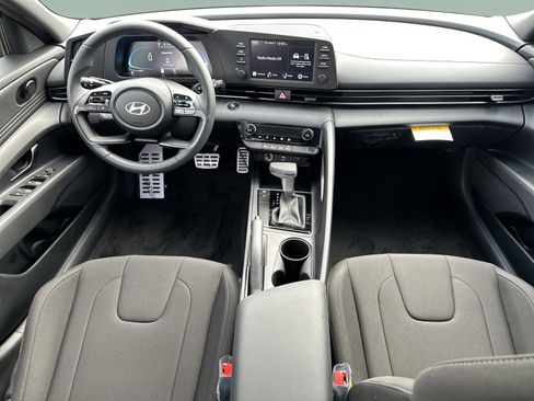 Certified 2026 Hyundai Elantra Sport FWD image 6