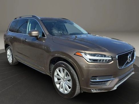 Used 2016 Volvo XC90 T6 Momentum w/ Momentum Plus Package image 3