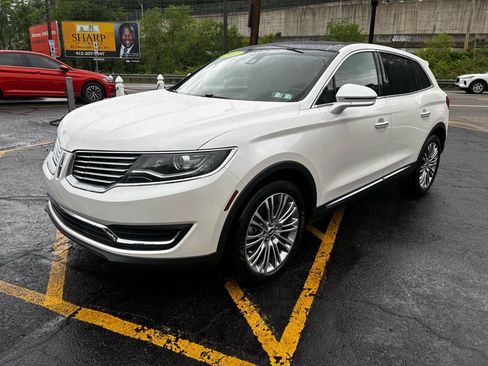 Used 2017 Lincoln MKX Reserve w/ Lincoln MKX Climate Package AWD/4WD image 3