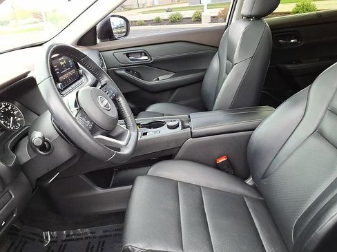 Used 2023 Nissan Rogue SV w/ SV Premium B Package AWD/4WD image 14