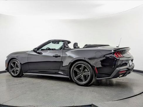 Used 2024 Ford Mustang Premium image 4