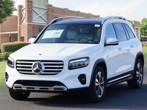 New 2026 Mercedes-Benz GLB 250 image 4
