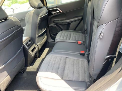 New 2025 Mitsubishi Outlander Trail Edition image 9