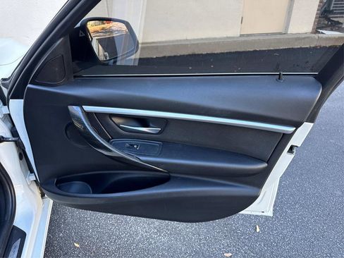 Used 2018 BMW 330i Sedan RWD image 33