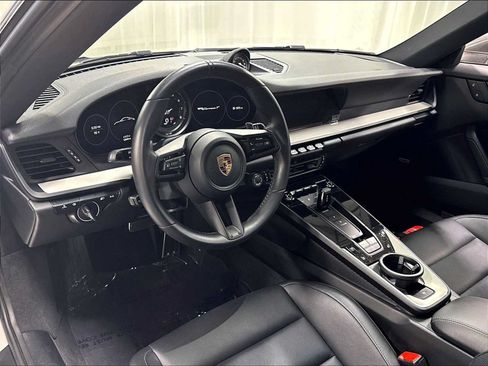 Used 2024 Porsche 911 Carrera T RWD image 6