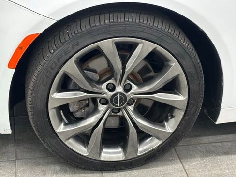 Used 2015 Chrysler 200 S w/ Comfort Group AWD/4WD image 6