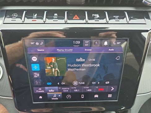 New 2025 Jeep Grand Cherokee L Laredo w/ Luxury Tech Group I image 23