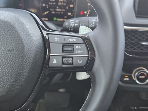 Used 2025 Acura ADX AWD image 37