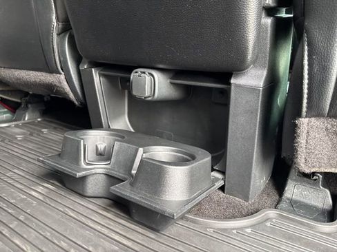 Used 2017 Ford F150 Lariat image 41