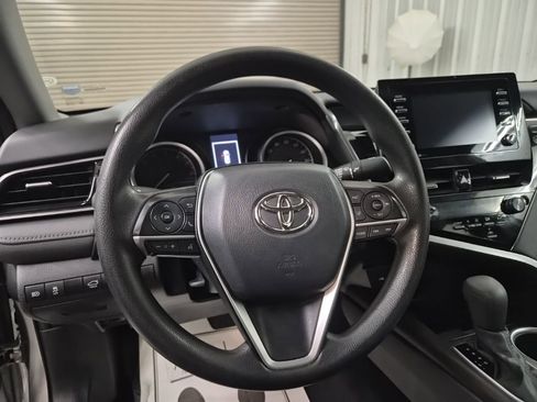 Used 2022 Toyota Camry LE image 16