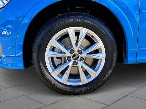 Used 2023 Audi Q3 2.0T Premium w/ Convenience Package image 10