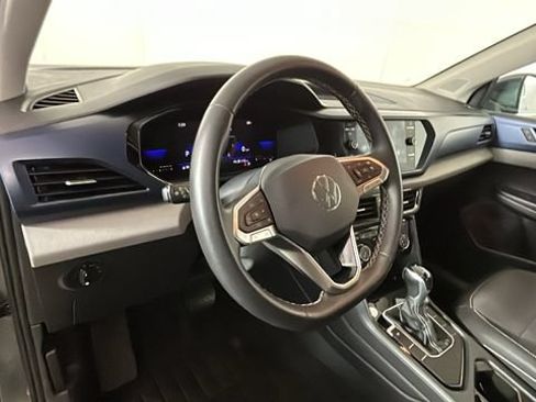 Used 2023 Volkswagen Taos SE FWD image 13