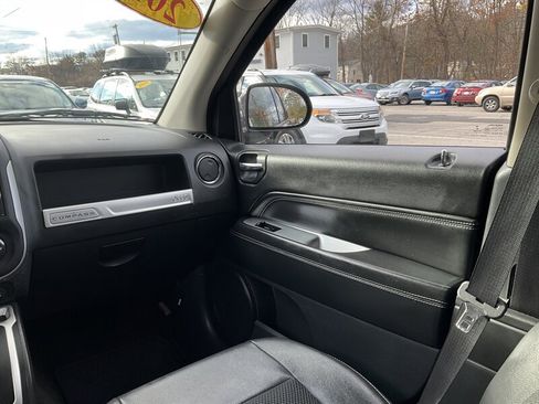 Used 2014 Jeep Compass Latitude w/ Sun/Sound Group image 14