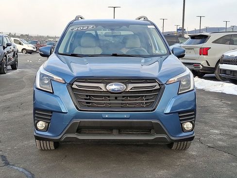 Used 2022 Subaru Forester Limited image 2