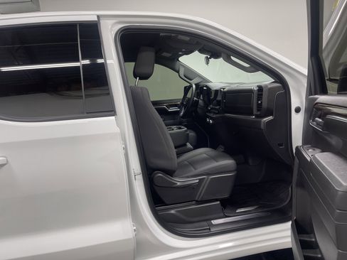 Used 2023 GMC Sierra 1500 Elevation image 25