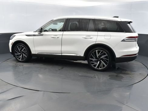 New 2026 Lincoln Aviator Reserve image 2