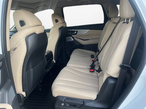 Certified 2026 Acura MDX FWD w/ Technology Package image 13