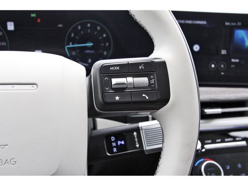 Used 2024 Hyundai Santa Fe Calligraphy FWD image 25