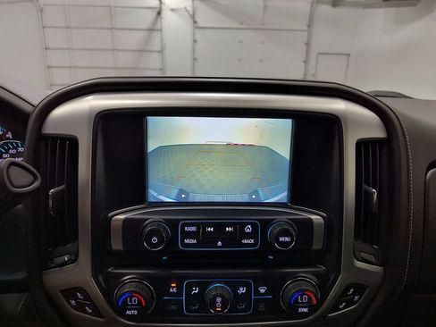 Used 2018 GMC Sierra 1500 SLT AWD/4WD image 19