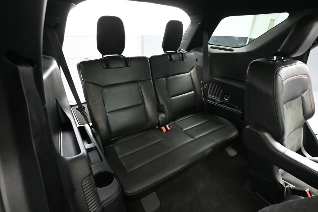 Used 2023 Ford Explorer ST-Line AWD/4WD image 40