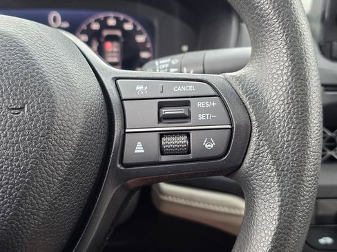 Used 2025 Honda Accord SE image 27