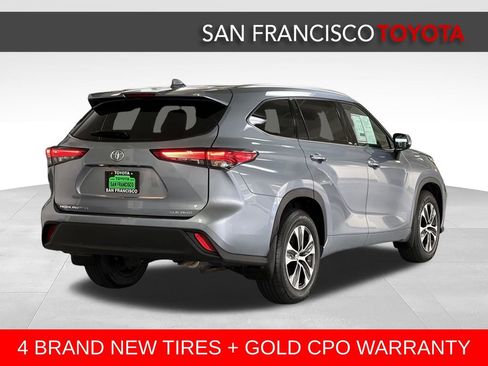 Certified 2021 Toyota Highlander XLE AWD/4WD image 5