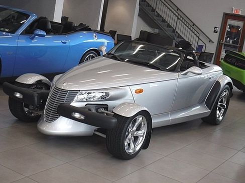 Used 2000 Plymouth Prowler Base image 2