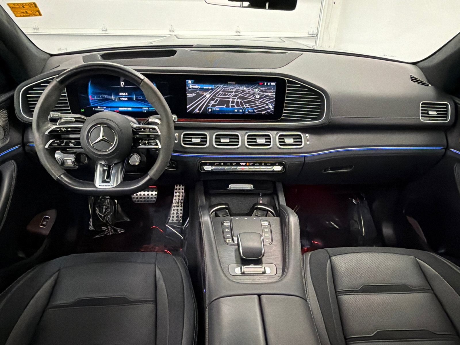 Used 2025 Mercedes-Benz GLS 63 AMG 4MATIC image 35