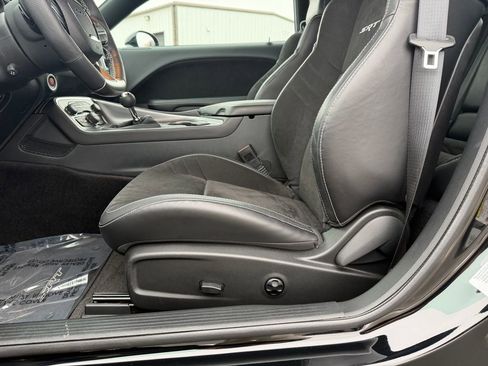 Used 2015 Dodge Challenger SRT Hellcat image 20