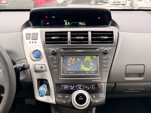 Used 2012 Toyota Prius V Three image 29