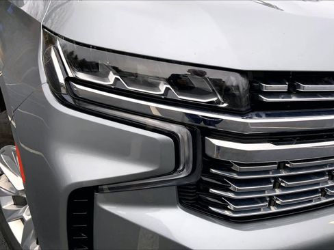 Used 2024 Chevrolet Tahoe Premier w/ Premium Package image 25