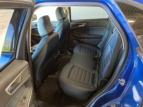 Used 2023 Ford Edge SEL w/ Sport Appearance Package image 17